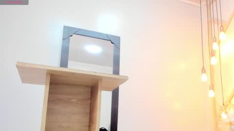           online show from December 21, 2024, 4:03 pm