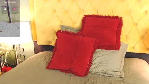 Luna online show from March 12, 2025, 10:39 pm