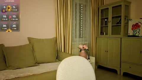 Alisia online show from November 23, 2025, 5:07 am