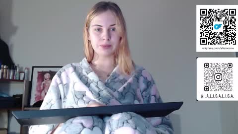 Alisa online show from December 17, 2025, 12:22 pm