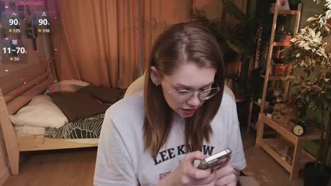 Snapshot of alison_doody chatting on April 6, 2026, 7:42 am Alison online show from April 6, 2026, 7:42 am