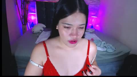 Snapshot of alison_girl22 chatting on April 24, 2026, 9:17 pm Alison online show from April 24, 2026, 9:17 pm