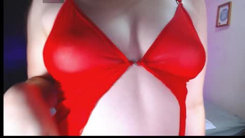Snapshot of alison_girl22 chatting on May 6, 2026, 9:53 pm Alison online show from May 6, 2026, 9:53 pm