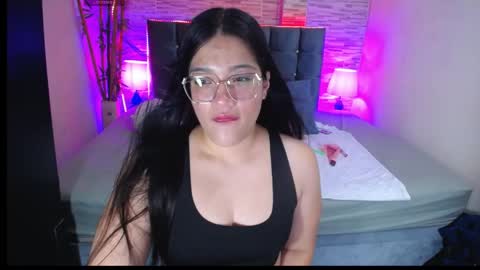 Snapshot of alison_girl22 chatting on May 12, 2026, 9:01 pm Alison online show from May 12, 2026, 9:01 pm