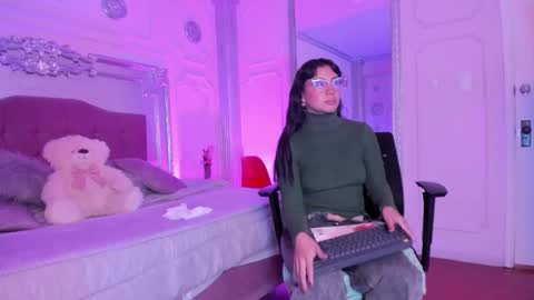 Alison Fishert online show from March 11, 2025, 12:28 pm