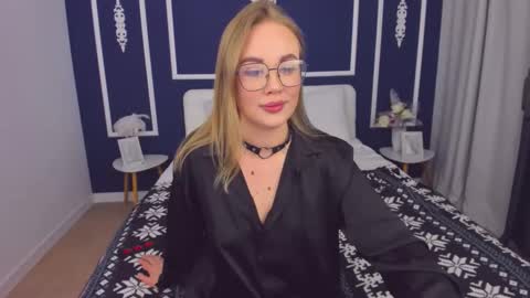 Snapshot of alisonwillow chatting on February 28, 2026, 1:45 pm Anna online show from February 28, 2026, 1:45 pm