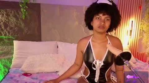 Mia online show from January 11, 2026, 8:14 pm