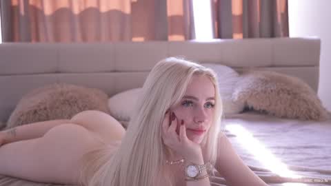 Snapshot of alissa_wxw chatting on March 11, 2025, 9:56 am Alissa online show from March 11, 2025, 9:56 am