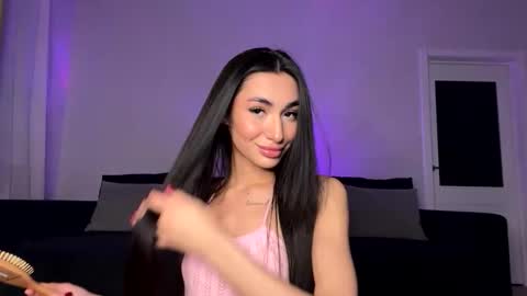 Alissa online show from October 19, 2025, 7:25 pm