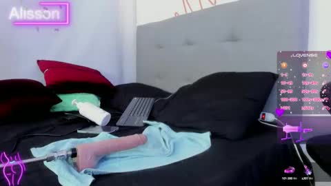 alisson0002 online show from January 15, 2025, 3:39 pm