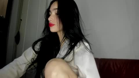 Alisson369  online show from April 10, 2026, 9:52 pm