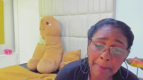 alisson_morrist online show from December 18, 2024, 7:36 am