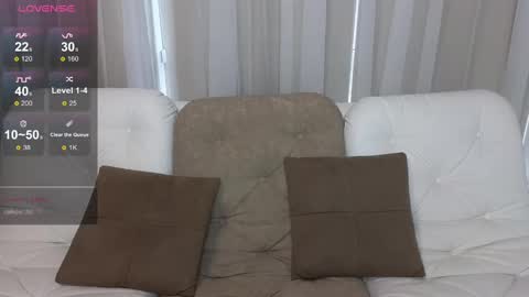 alisssarose online show from December 18, 2024, 7:36 am