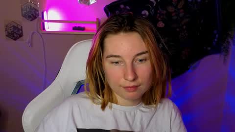 A L I C E  online show from September 24, 2025, 6:55 pm