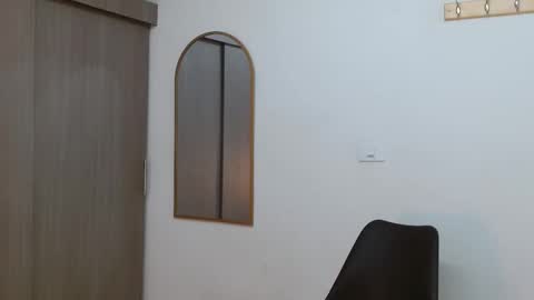 alix online show from November 6, 2025, 6:20 pm