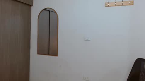 alix online show from November 14, 2025, 4:28 pm