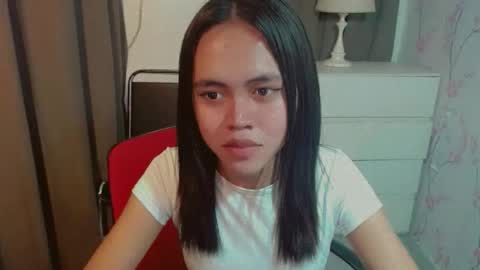 ALIYAH SOO online show from June 3, 2026, 2:33 pm