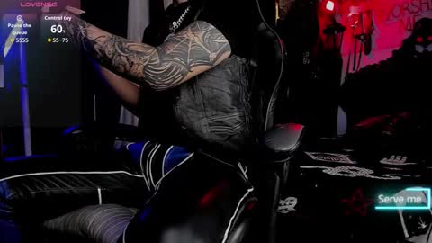   online show from November 22, 2025, 5:56 pm