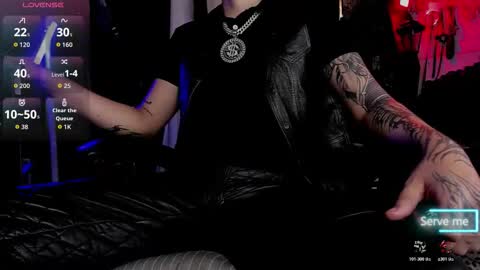   online show from November 24, 2025, 6:40 pm