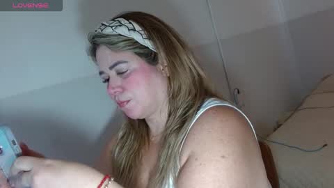 Snapshot of allegra_ferragamo chatting on September 12, 2025, 6:52 pm Ale online show from September 12, 2025, 6:52 pm