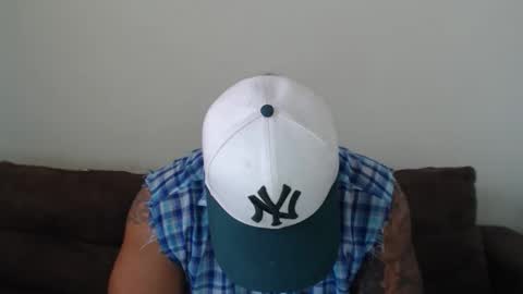 Snapshot of allen_ferrer10 chatting on May 15, 2026, 3:52 pm allen_ferrer10 online show from May 15, 2026, 3:52 pm