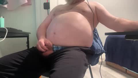 Allergictolove online show from April 18, 2026, 4:00 pm