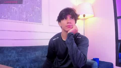 Allex online show from April 12, 2026, 8:25 pm