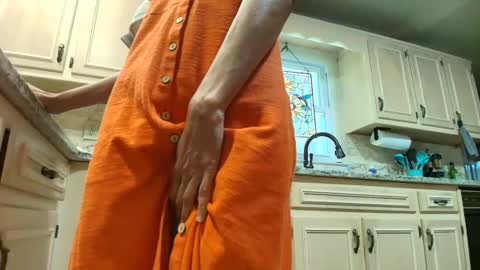 Snapshot of allgood4u chatting on May 17, 2026, 7:54 pm wishlist on bio online show from May 17, 2026, 7:54 pm