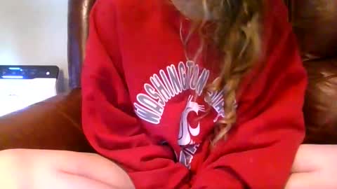 alliebearx online show from March 6, 2026, 4:36 pm