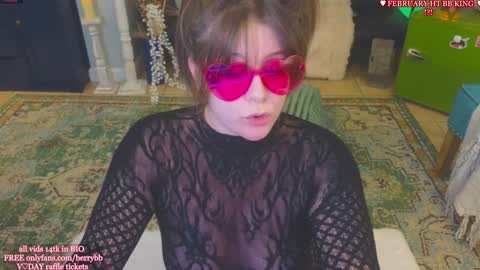 Snapshot of allieberrybb chatting on February 5, 2025, 4:16 am bb online show from February 5, 2025, 4:16 am