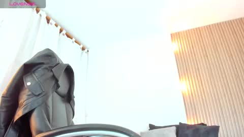 allison_fosther online show from November 28, 2025, 2:14 am