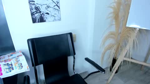 allison_greey online show from March 8, 2025, 12:52 pm