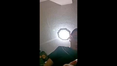 Snapshot of allisonlove_88 chatting on January 18, 2026, 3:21 am ALLISON online show from January 18, 2026, 3:21 am