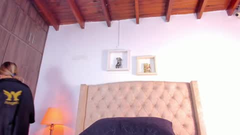 allisson online show from October 2, 2025, 12:01 pm