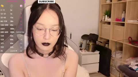 Snapshot of alllinaeve chatting on January 17, 2025, 9:28 pm Alina online show from January 17, 2025, 9:28 pm