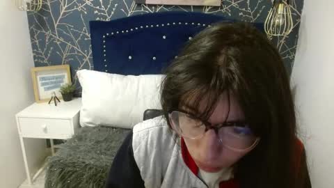 Snapshot of alllyson_ chatting on June 2, 2026, 7:49 pm alison online show from June 2, 2026, 7:49 pm