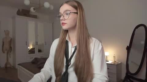 ALOTROPP NOT BABY online show from March 7, 2025, 6:11 pm