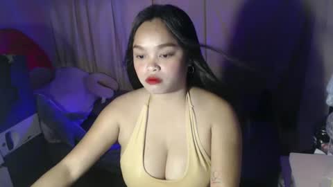 Snapshot of alluring_bobbies chatting on March 6, 2026, 6:48 pm dhiharu online show from March 6, 2026, 6:48 pm