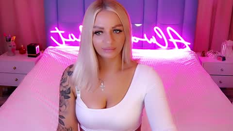 AlwaysHot online show from December 3, 2024, 2:58 am