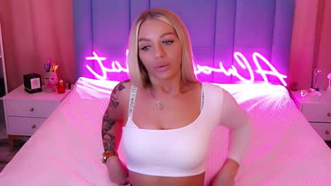 AlwaysHot online show from January 19, 2025, 3:08 am