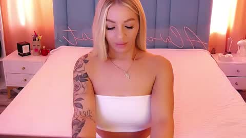 AlwaysHot online show from February 23, 2025, 6:07 am