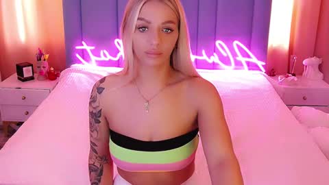 AlwaysHot online show from March 8, 2025, 6:21 am