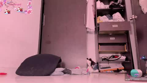 Snapshot of ally_cantero chatting on April 26, 2026, 5:10 pm NEW VIDEOS IN MY PROFILE online show from April 26, 2026, 5:10 pm