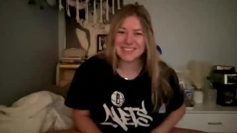 Snapshot of allyanalangel chatting on December 29, 2024, 2:42 pm allyanalangel online show from December 29, 2024, 2:42 pm