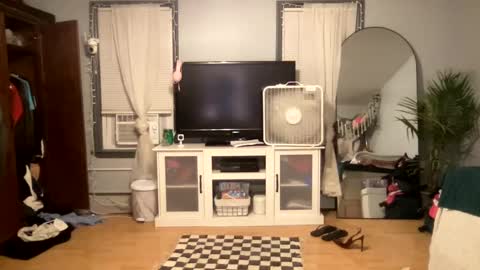 Snapshot of allyanalangel chatting on March 4, 2025, 11:54 pm allyanalangel online show from March 4, 2025, 11:54 pm