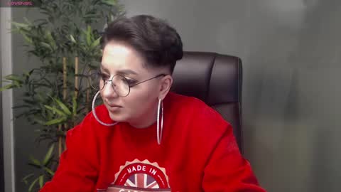 Snapshot of allyiah chatting on February 15, 2025, 1:53 am online show from February 15, 2025, 1:53 am