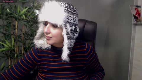 Snapshot of allyiah chatting on February 22, 2025, 2:39 am online show from February 22, 2025, 2:39 am