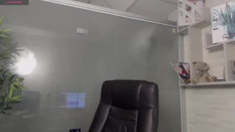 Snapshot of allyiah chatting on March 9, 2025, 9:46 pm online show from March 9, 2025, 9:46 pm