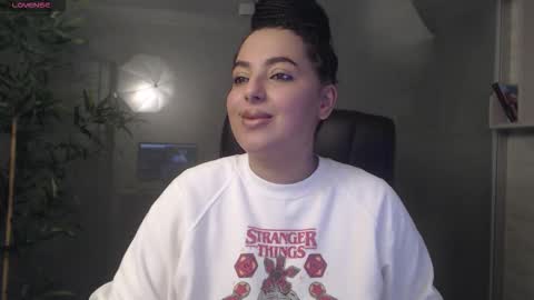 Snapshot of allyiah chatting on October 5, 2025, 1:09 pm online show from October 5, 2025, 1:09 pm