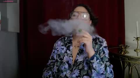 Snapshot of allyiah chatting on November 6, 2025, 6:20 pm online show from November 6, 2025, 6:20 pm